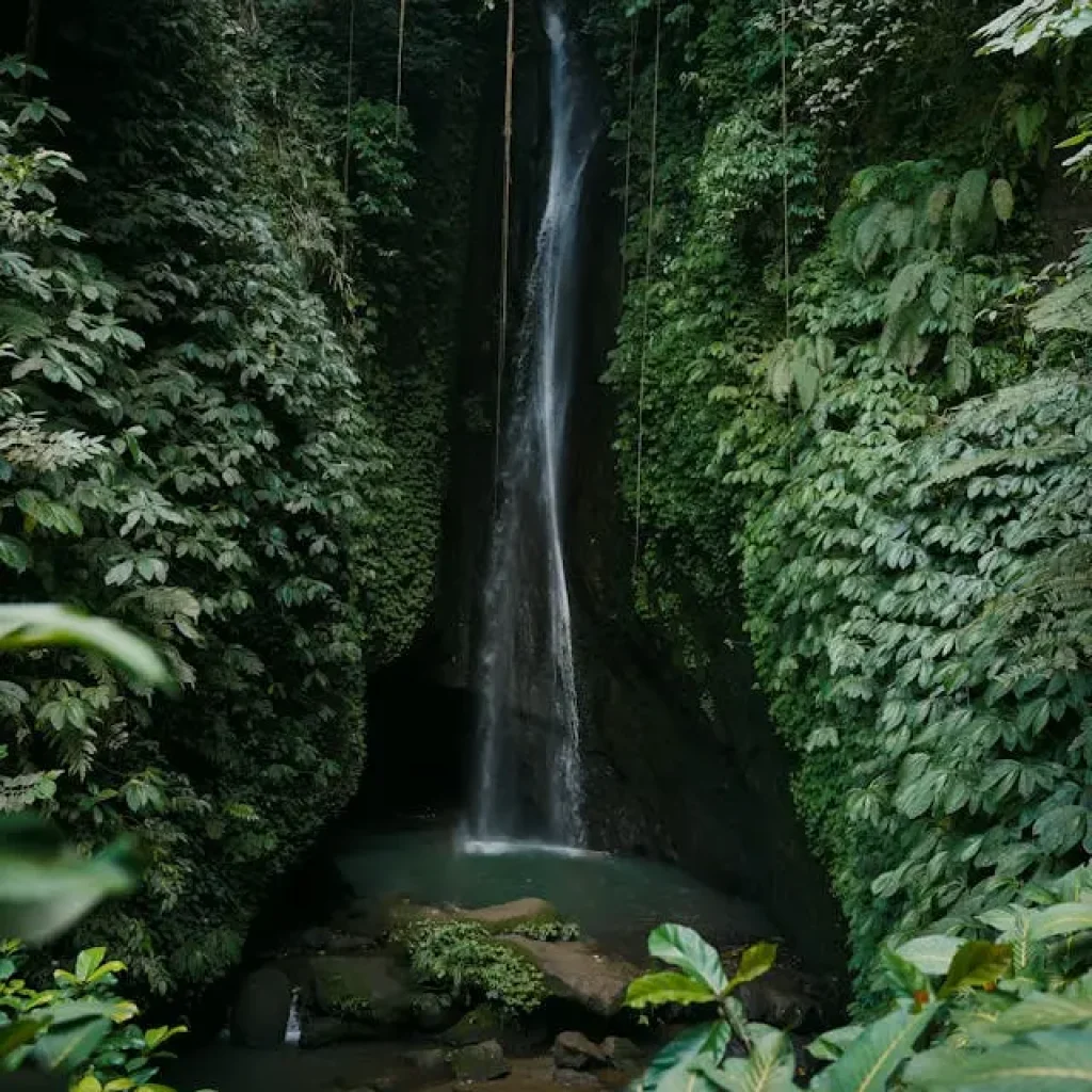 leke leke waterfalls