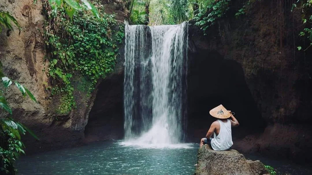 suwat waterfall bali